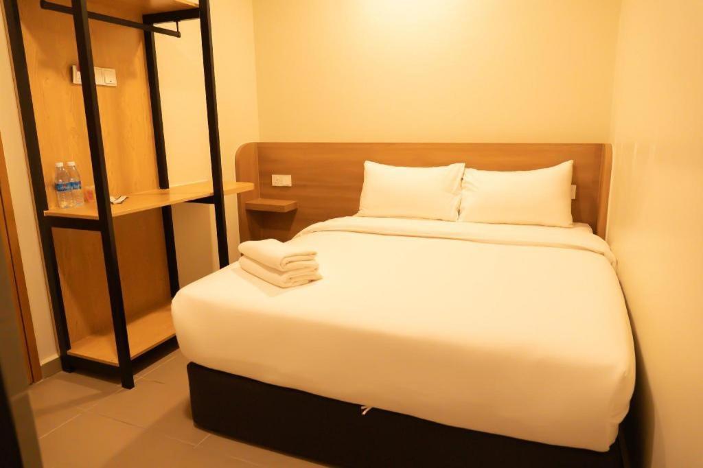 Hotel Sunsurya Klang Extérieur photo