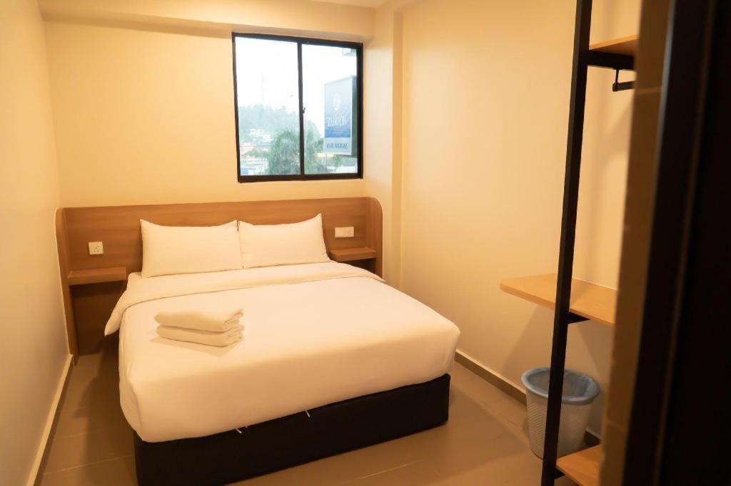 Hotel Sunsurya Klang Extérieur photo